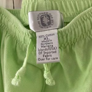 Capri pants. Tie waist